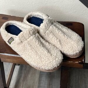 L.L. Bean Women's Wicked Good Slippers‎ Shearling Moccasin Size 11M Beige